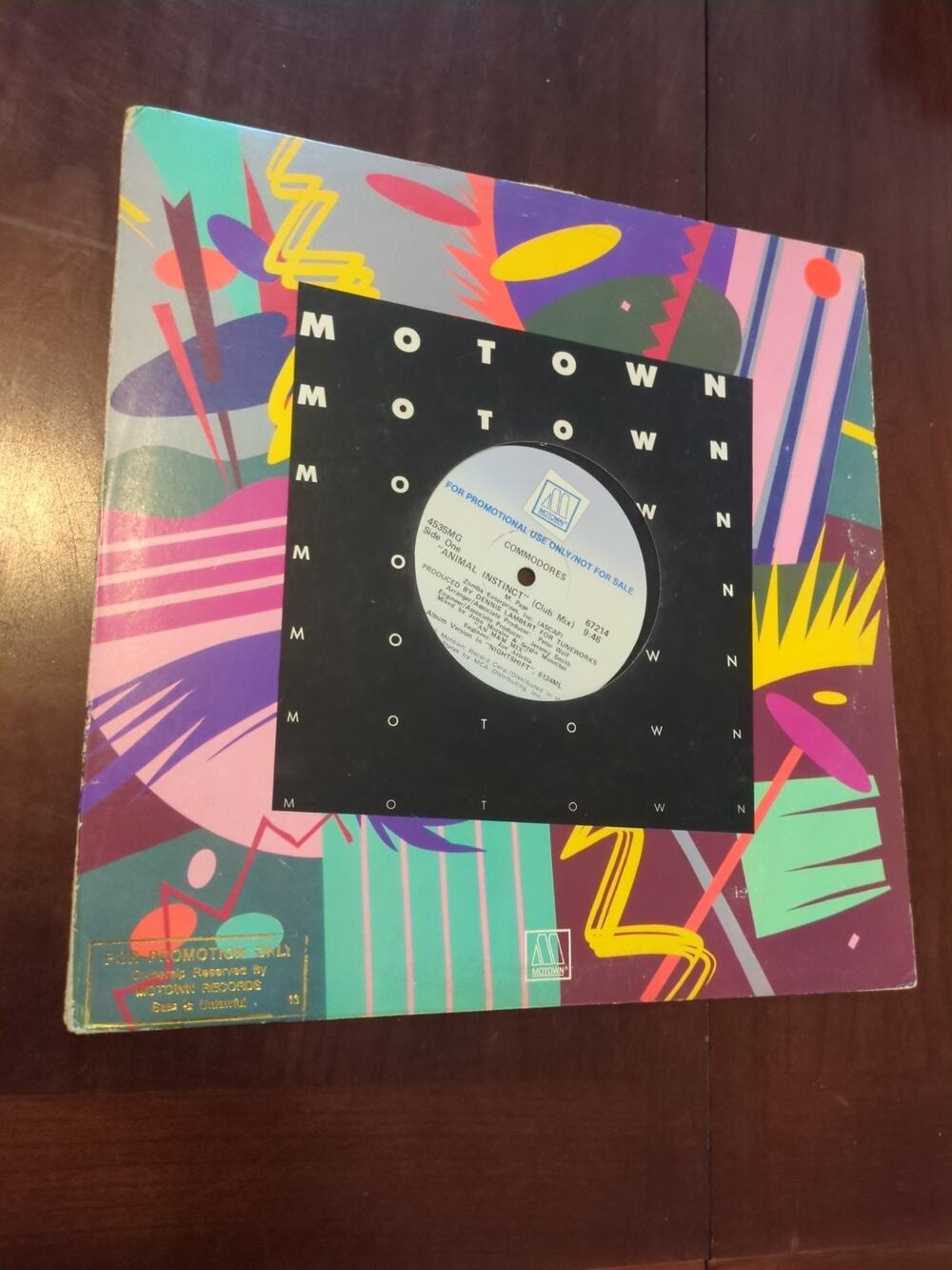 COMMODORES - ANIMAL INSTINCT / LIGHTIN UP THE NIGHT - PROMO MOTOWN 12" SINGLE
